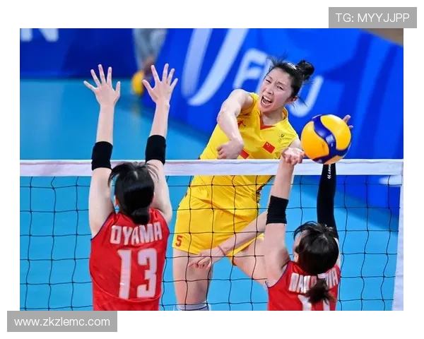 中国女排逆袭战胜强敌 重返世界顶级赛场展现强大实力