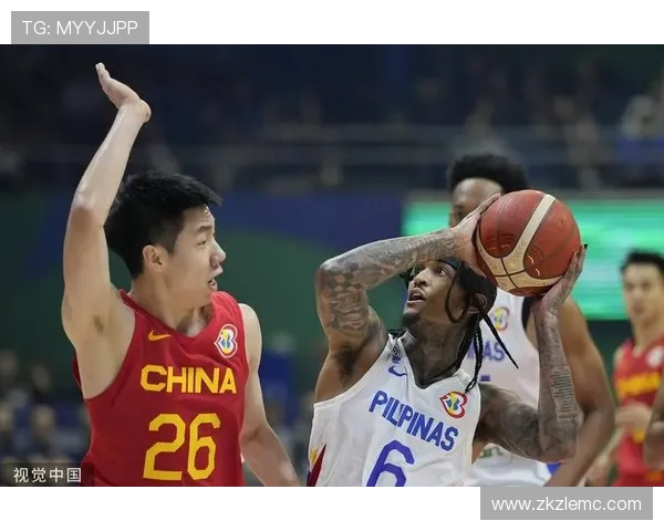 中国男篮战胜菲律宾队成功晋级世界杯八强 八人得分上双展现团队实力