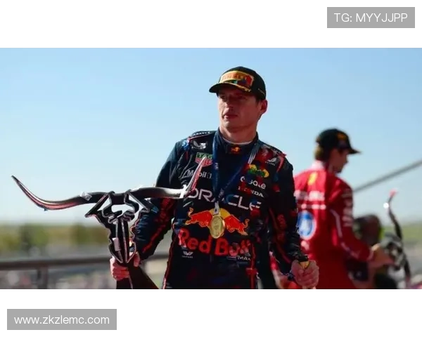 红牛车队战略再引热议维斯塔潘豪取胜利梅赛德斯紧追不舍