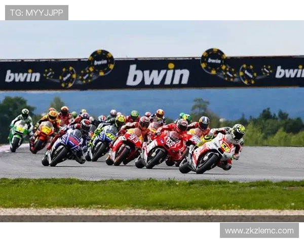 MotoGP赛季焦点升级车手转会与冠军争夺引爆新看点赛场格局