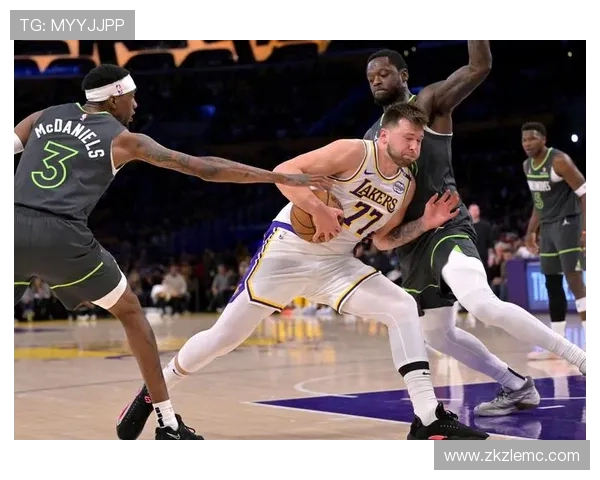 NBA赛季大揭幕勇士双核合砍60分勇猛开局湖人新援表现不俗